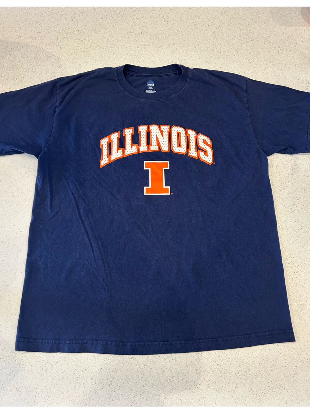NCAA Illinois Navy Blue Short Sleeve Tee with Orange Logo Men’s XL